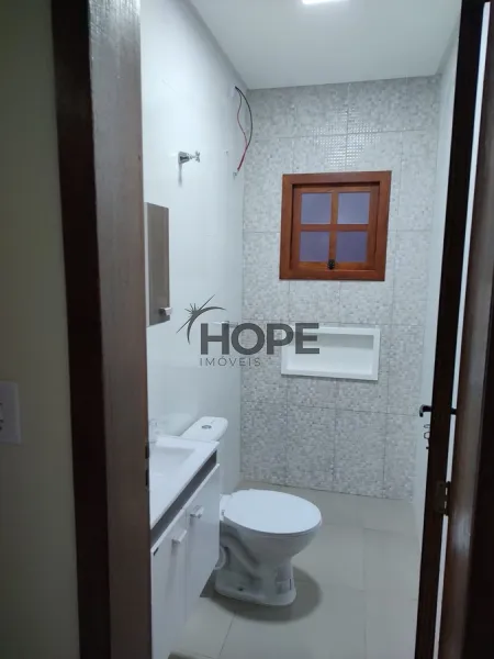 Casa com 2 dormitórios, sendo um suíte em bairro de Capão da Canoa: 4ª foto da galeria de imagens do imóvel