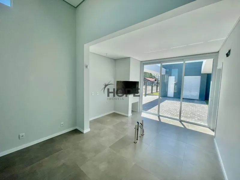 Casa com 3 dormitórios, sendo um suíte em bairro de Capão da Canoa: 9ª foto da galeria de imagens do imóvel