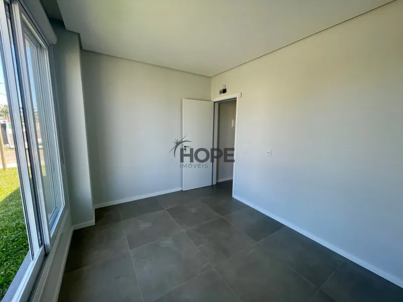 Casa com 3 dormitórios, sendo um suíte em bairro de Capão da Canoa: 28ª foto da galeria de imagens do imóvel