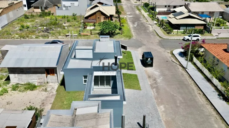 Casa com 3 dormitórios, sendo um suíte em bairro de Capão da Canoa: 13ª foto da galeria de imagens do imóvel