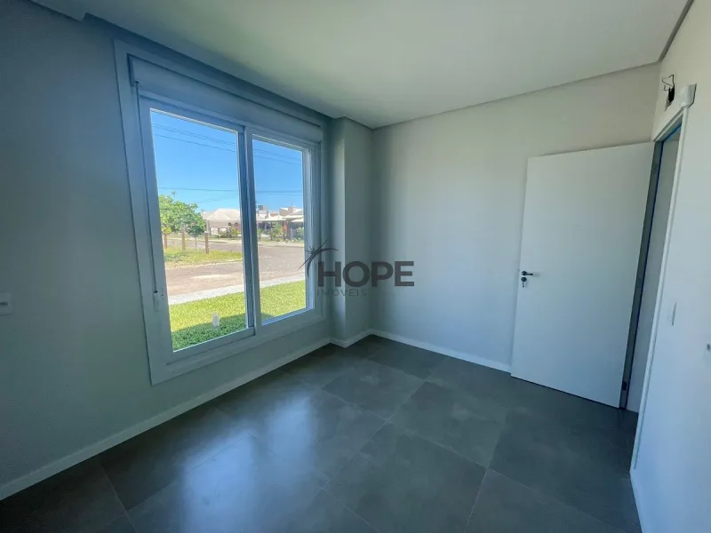 Casa com 3 dormitórios, sendo um suíte em bairro de Capão da Canoa: 25ª foto da galeria de imagens do imóvel