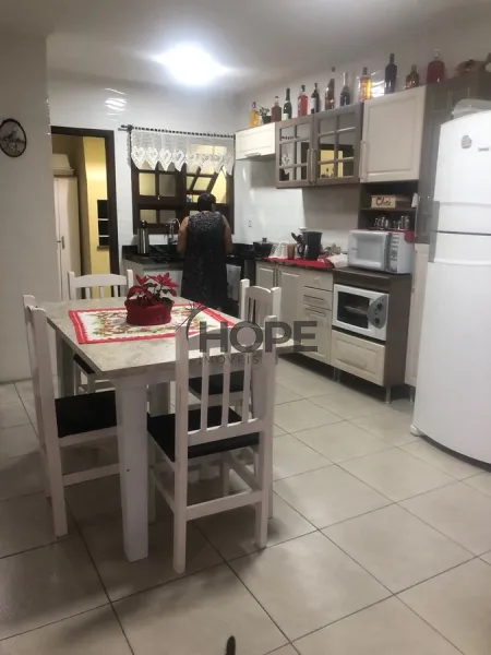 Casa de esquina na Av de Tramandaí: 5ª foto da galeria de imagens do imóvel