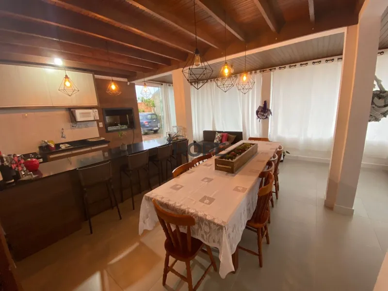 Casa com 4 dormitórios em Capão da Canoa: 10ª foto da galeria de imagens do imóvel