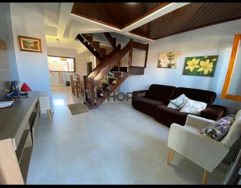 Linda Casa Zona Nova Capão da Canoa: 3ª foto da galeria de imagens do imóvel