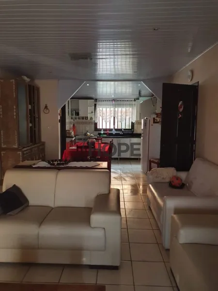 Casa ampla com piscina em Capão da Canoa: 3ª foto da galeria de imagens do imóvel