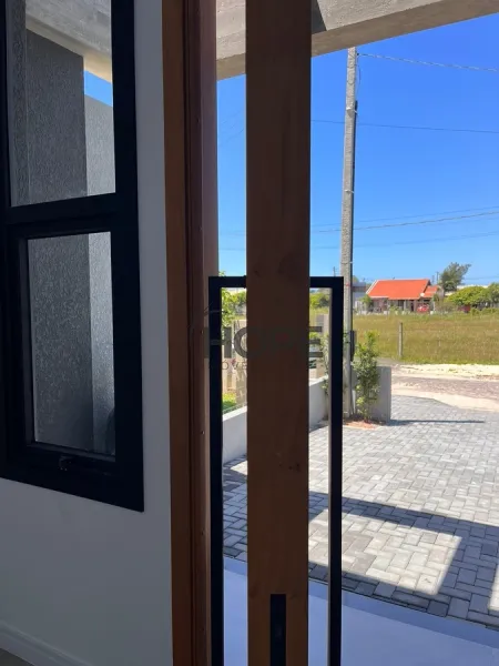 CASA COMPOSTA POR 2 SUÍTES EM CAPÃO DA CANOA!: 4ª foto da galeria de imagens do imóvel