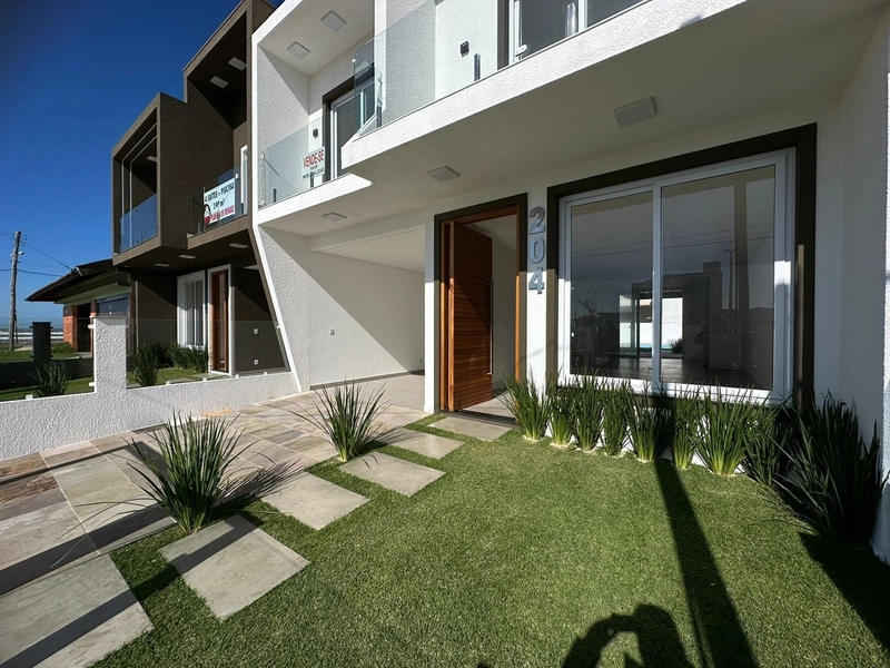 Sobrado com 4 dormitórios, sendo 3 suítes em Capão da Canoa: 22ª foto da galeria de imagens do imóvel