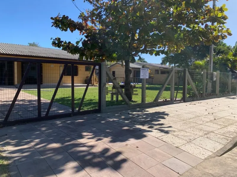 Casa com 3 dormitórios, sendo uma suíte em bairro de Capão da Canoa: 10ª foto da galeria de imagens do imóvel