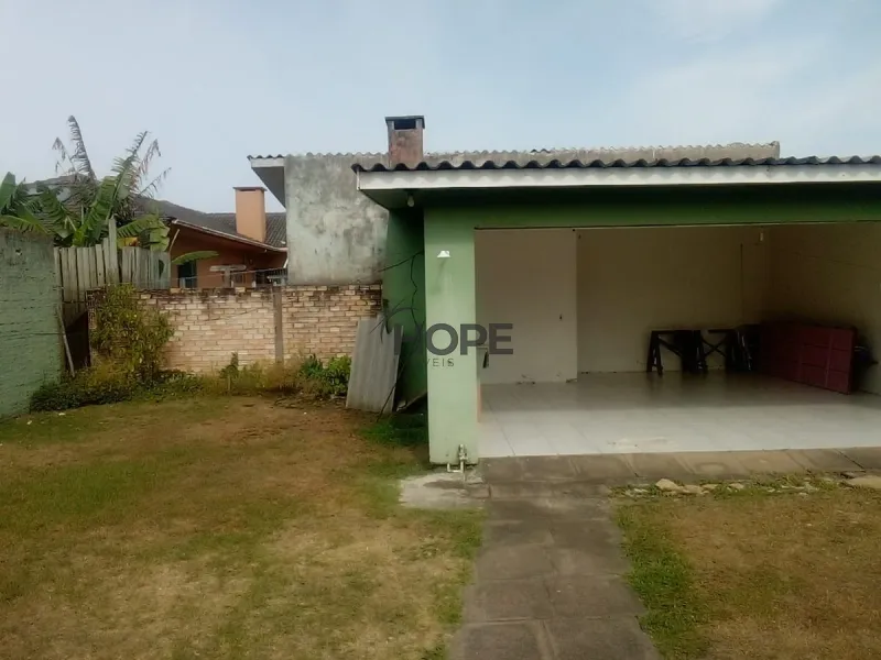 Casa com 2 dormitórios em Capão da Canoa: 2ª foto da galeria de imagens do imóvel