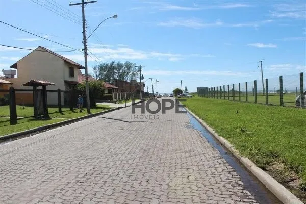 Sobrado com 3 dormitórios, sendo um suíte em Xangri-lá: 12ª foto da galeria de imagens do imóvel