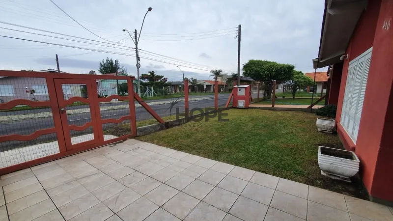 Casa com 4 dormitórios, sendo um suite em Atlantida Sul: 8ª foto da galeria de imagens do imóvel