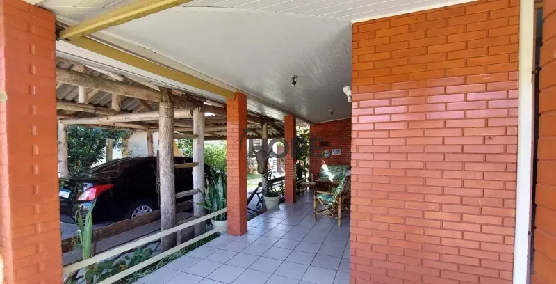 Excelente casa com amplo pátio em Atlântida: 5ª foto da galeria de imagens do imóvel