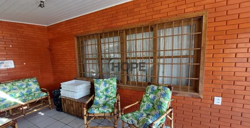 Excelente casa com amplo pátio em Atlântida: 8ª foto da galeria de imagens do imóvel