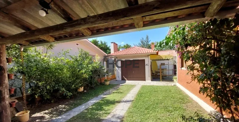 Excelente casa com amplo pátio em Atlântida: 13ª foto da galeria de imagens do imóvel