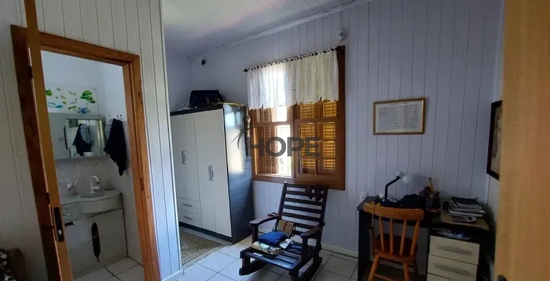 Excelente casa com amplo pátio em Atlântida: 2ª foto da galeria de imagens do imóvel