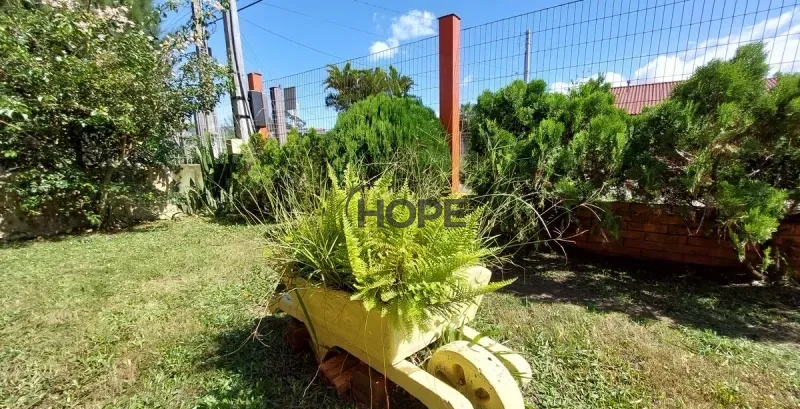 Excelente casa com amplo pátio em Atlântida: 4ª foto da galeria de imagens do imóvel