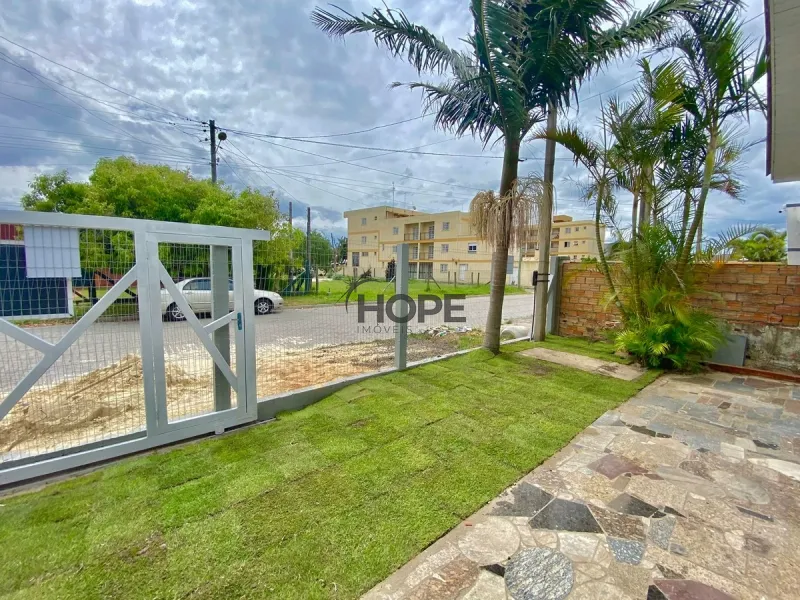 Casa com 4 dormitórios, sendo 2 suítes em Capão da Canoa: 7ª foto da galeria de imagens do imóvel