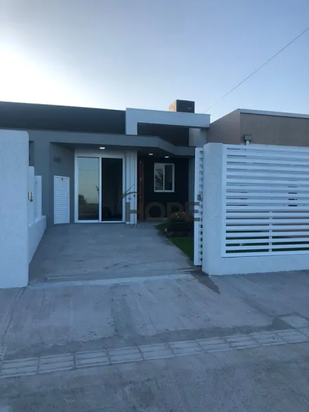 CASA NO BAIRRO JARDIM BEIRA MAR EM CAPÃO DA CANOA!: 1ª foto da galeria de imagens do imóvel