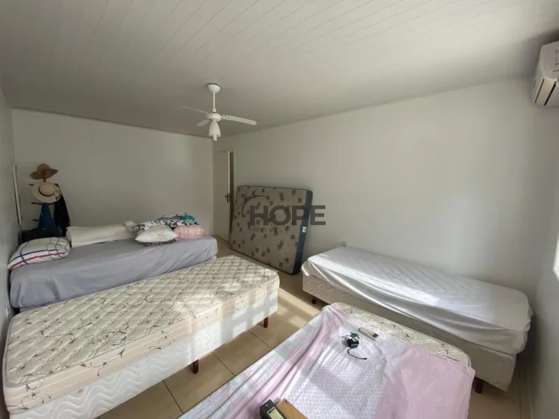 Casa composta por 4 dormitórios próxima ao mar de Capão da Canoa!: 4ª foto da galeria de imagens do imóvel