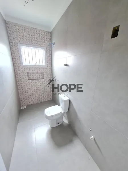 Linda casa com 2 dormitórios sendo um suíte próximo ao mar!: 8ª foto da galeria de imagens do imóvel
