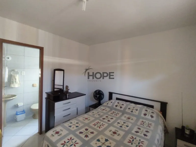 Casa com 4 dormitórios em Atlantida Sul: 9ª foto da galeria de imagens do imóvel