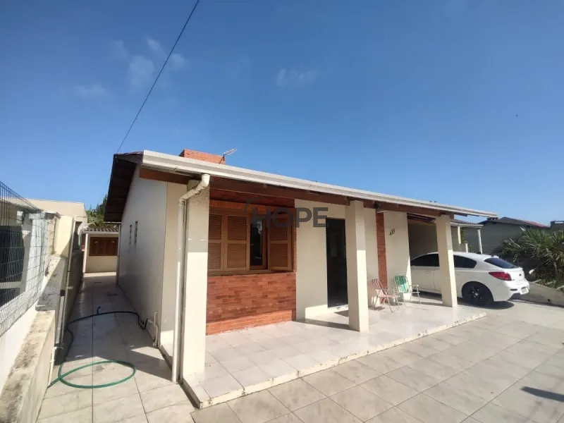 Casa com 4 dormitórios em Atlantida Sul: 15ª foto da galeria de imagens do imóvel