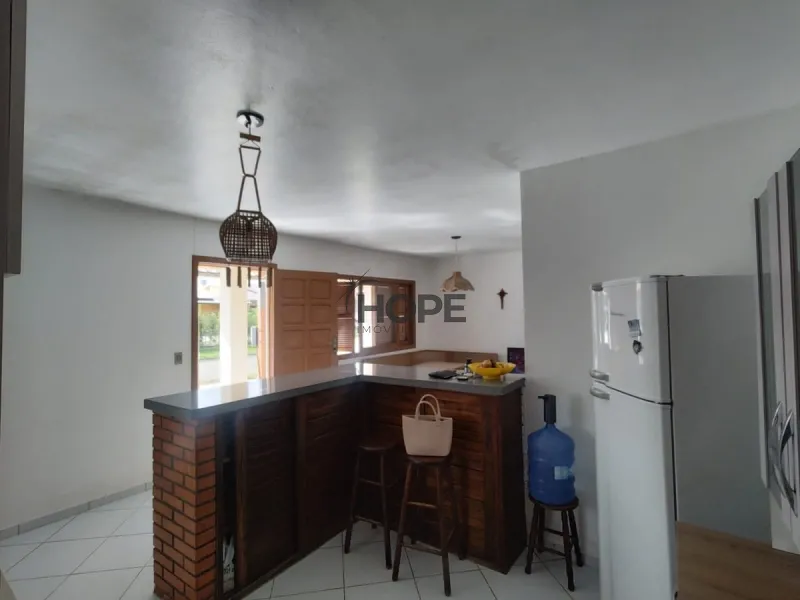 Casa com 4 dormitórios em Atlantida Sul: 4ª foto da galeria de imagens do imóvel