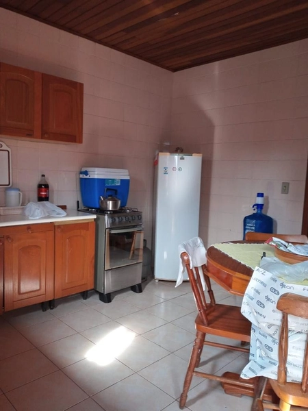 Casa a venda com dois dormitórios em Atlântida Sul: 4ª foto da galeria de imagens do imóvel