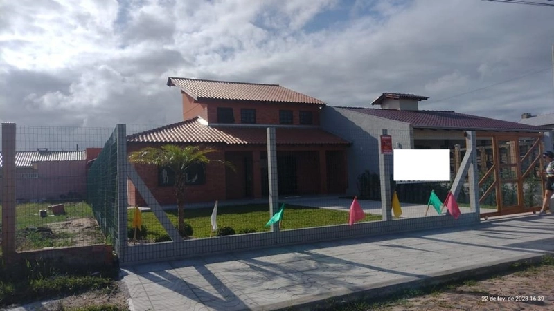 Sobrado a venda com 4 dormitórios em Atlântida Sul