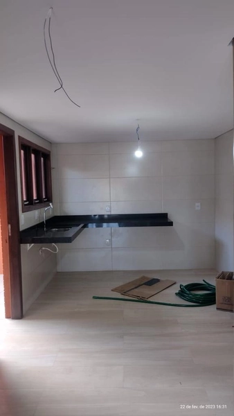 Sobrado a venda com 4 dormitórios em Atlântida Sul: 8ª foto da galeria de imagens do imóvel