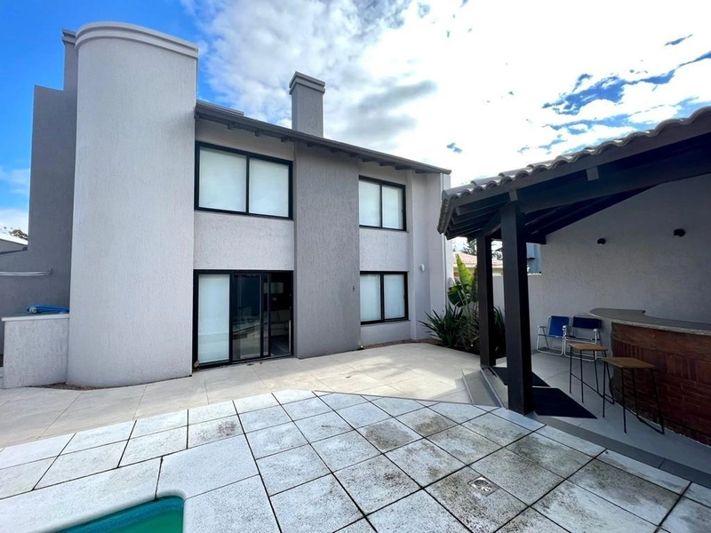 Casa com 5 suítes em Capão da Canoa!: 18ª foto da galeria de imagens do imóvel