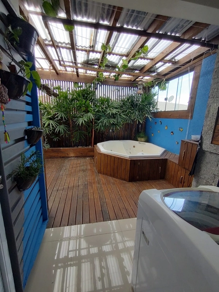 LINDA E ACONCHEGANTE CASA À VENDA EM XANGRI-LÁ: 1ª foto da galeria de imagens do imóvel