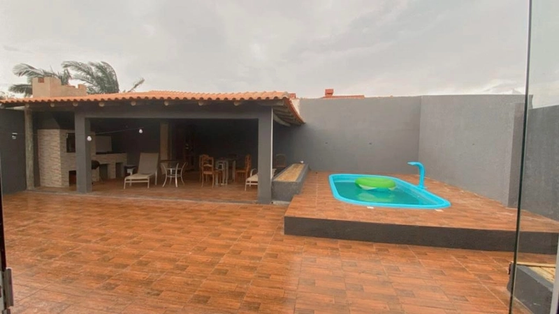 CASA COM PISCINA EM XANGRI-LÁ!: 1ª foto da galeria de imagens do imóvel