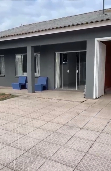 CASA COM PISCINA EM XANGRI-LÁ!: 2ª foto da galeria de imagens do imóvel