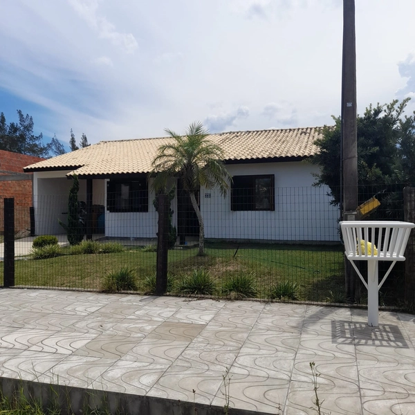 Casa com 2 dormitórios sendo um suíte em praia de Xangri-lá: 11ª foto da galeria de imagens do imóvel