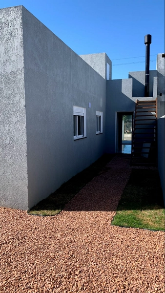 CASA A VENDA: 3ª foto da galeria de imagens do imóvel