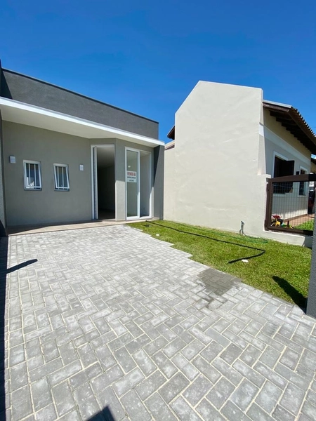 CASA COM 2 DORMITÓRIOS EM CAPÃO DA CANOA!: 2ª foto da galeria de imagens do imóvel