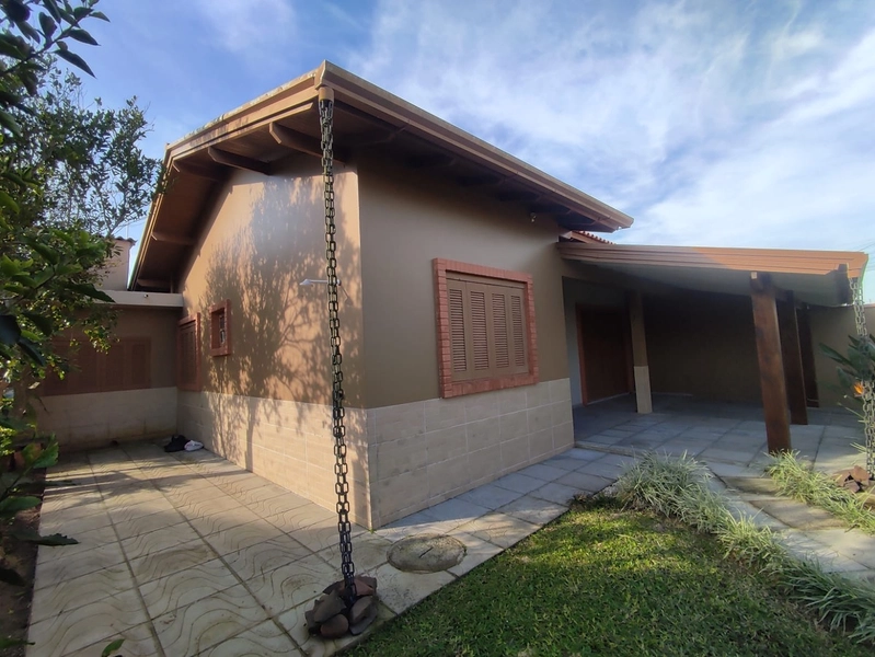 ÓTIMA CASA COMPOSTA POR 2 DORMITÓRIOS EM TRAMANDAÍ: 3ª foto da galeria de imagens do imóvel