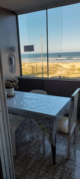 Apartamento 2 dorm c/dependência: 1ª foto da galeria de imagens do imóvel