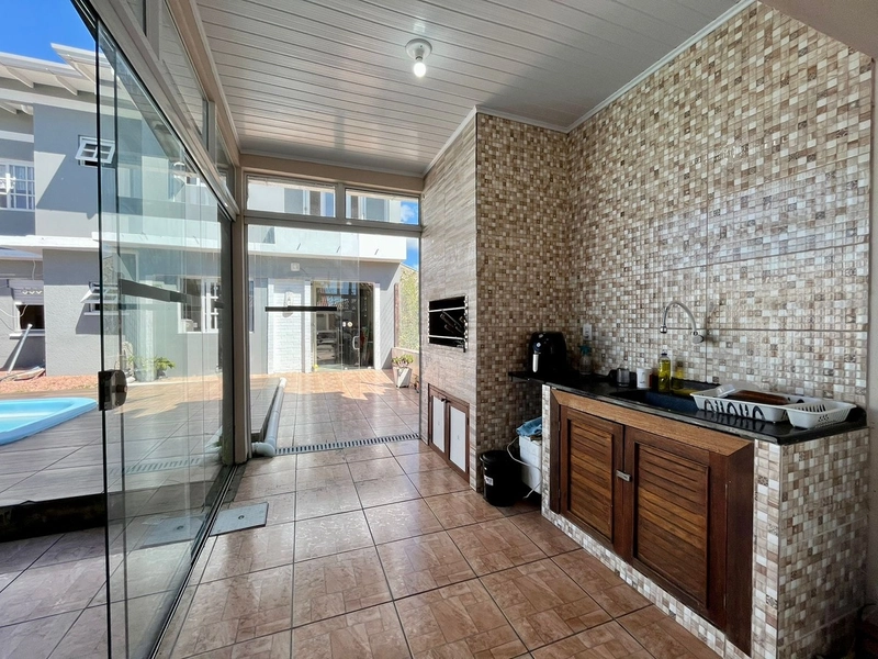 CASA COM 7 DORMITÓRIOS EM ATLÂNTIDA SUL!: 10ª foto da galeria de imagens do imóvel