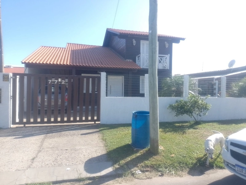 CASA LOCALIZADA NA ZONA NOVA DE CAPÃO DA CANOA - RS: 1ª foto da galeria de imagens do imóvel