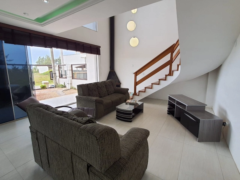 CASA COM 4 DORMITÓRIOS EM CAPÃO DA CANOA!: 4ª foto da galeria de imagens do imóvel