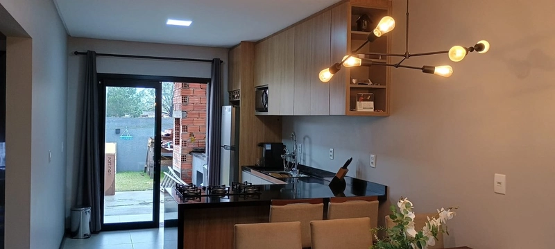 Casa com 2 dormitórios, sendo um suíte em Capão Novo: 23ª foto da galeria de imagens do imóvel