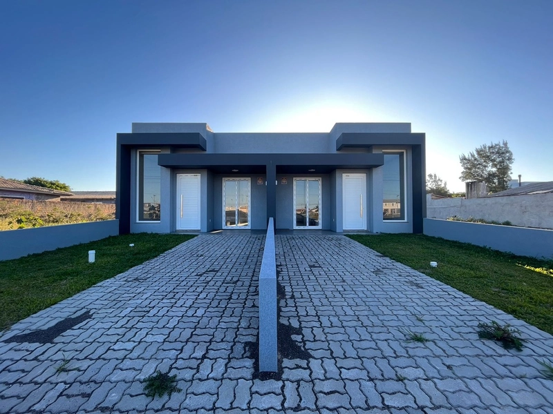 LINDA CASA À VENDA EM XANGRI-LÁ!: 1ª foto da galeria de imagens do imóvel