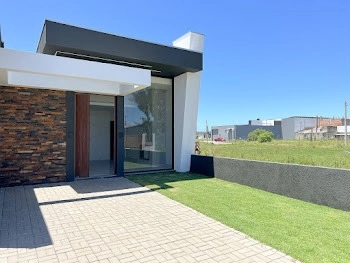 CASA COM 3 DORMITÓRIOS EM CAPÃO DA CANOA!: 6ª foto da galeria de imagens do imóvel