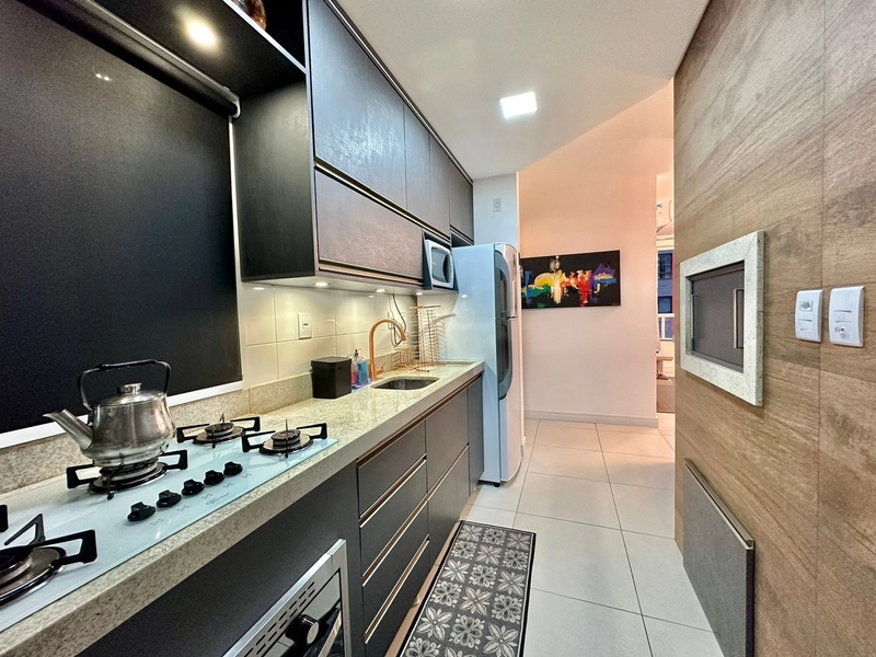 APARTAMENTO MOBILIADO EM UM DOS BAIRROS MAIS DESEJADOS DE CAPÃO!: 7ª foto da galeria de imagens do imóvel
