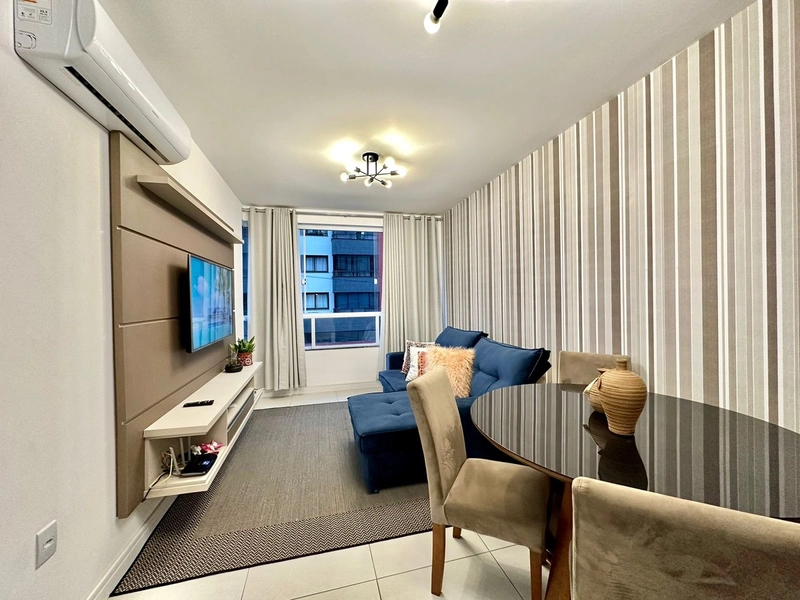 APARTAMENTO MOBILIADO EM UM DOS BAIRROS MAIS DESEJADOS DE CAPÃO!: 1ª foto da galeria de imagens do imóvel