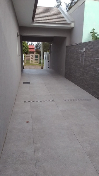 LINDA CASA COM PISCINA E ANEXO À VENDA EM ATLÂNTIDA SUL: 29ª foto da galeria de imagens do imóvel