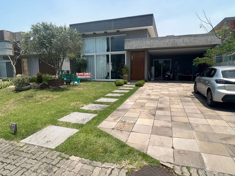 Casa em Condomínio Fechado/Capão da Canoa