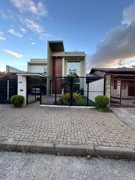 Sobrado com 3 dormitórios em São Leopoldo/Bairro Sharlau: 2ª foto da galeria de imagens do imóvel